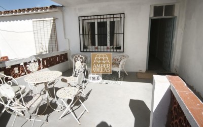 A village house in Altea la Vella on 2 floors with several terraces.